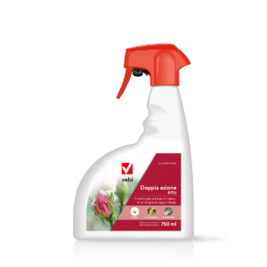 Flacone spray di preparato a base di olio di neem per la difesa da afidi e cocciniglie