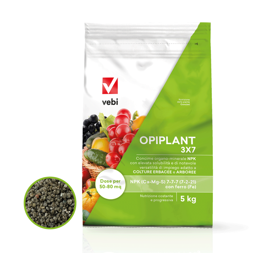 Sacco da 5 kg di concime organo-minerale ideale per molto colture